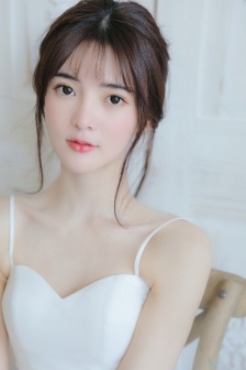 高压监狱女狱警满天星叫什么名字